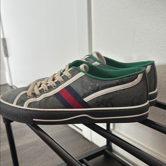 Gucci Men's Gray Sneakers with Red and Green Accents - Picture 4 of 6